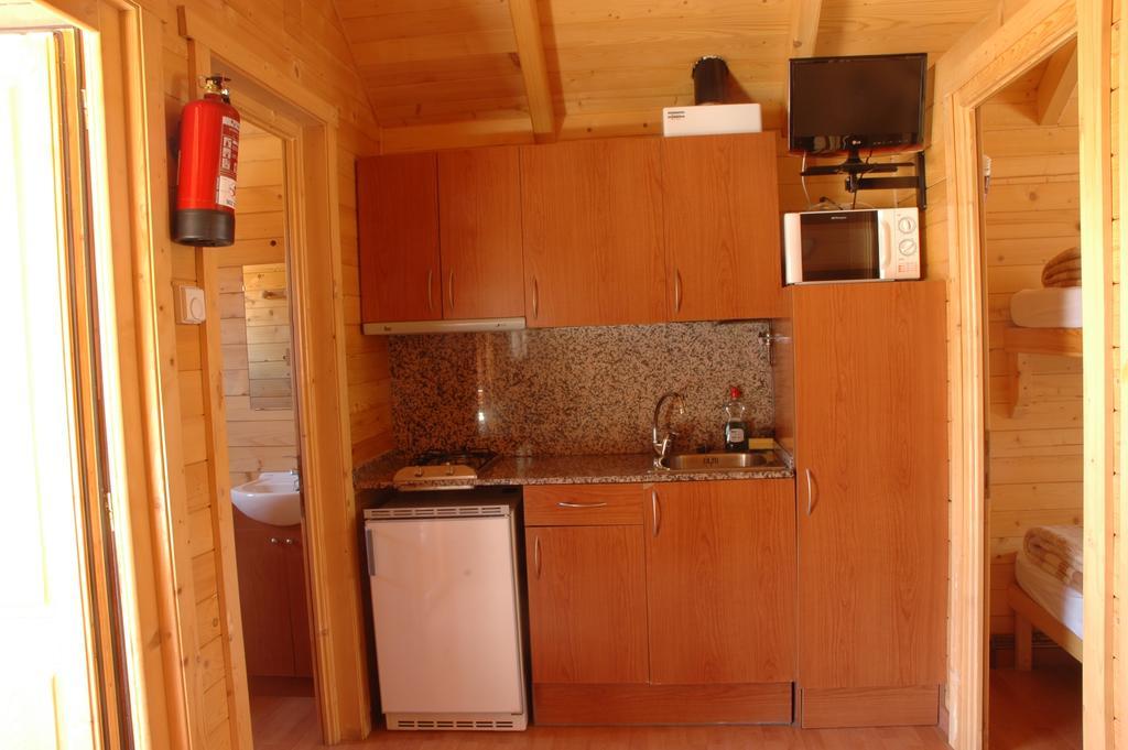 Camping Era Yerla D'Arties Bilik gambar